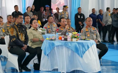 22 Kontainer Bantuan untuk Sumatra, DPR RI Apresiasi Sinergi Polri