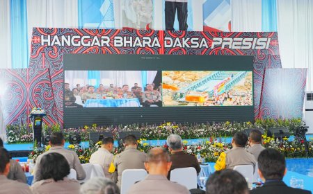 Percepat Pemulihan Akses, Kapolri Pantau Pembangunan Jembatan Bailey di Sumbar   