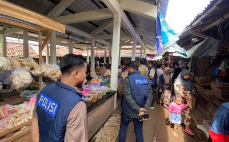 Jelang Lebaran, Satgas Pangan Polres Lumajang Cek Stok dan Harga Sembako