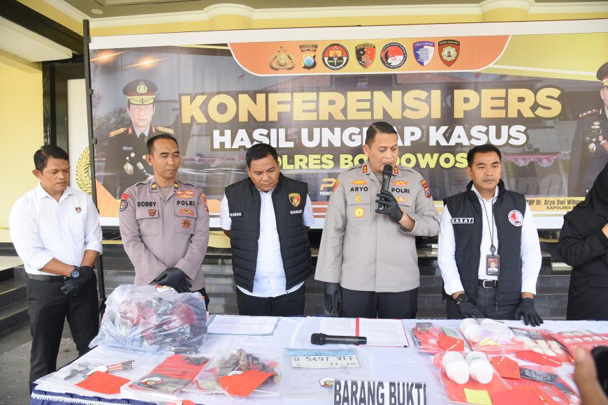 Tiga Tersangka Curanmor Tak Berkutik Saat Diamankan Polres Bondowoso