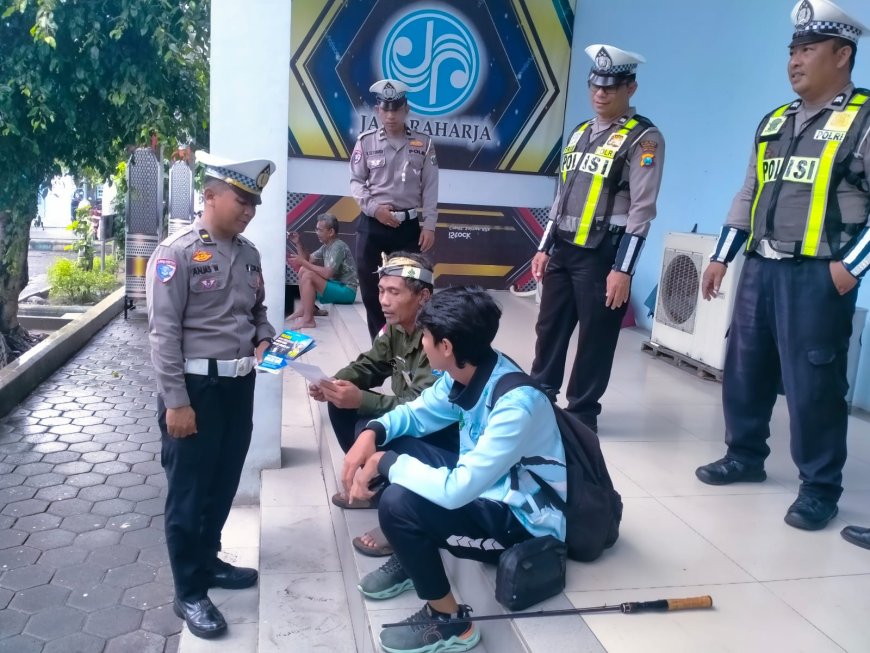Polres Magetan Masifkan Edukasi Tertib Berlalu Lintas di Jalan Raya