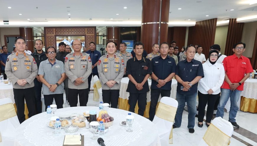 Buka Puasa Bersama, Polda Jawa Timur Dorong Transparansi Informasi