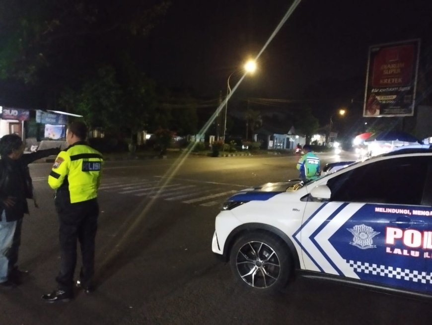 Respon Cepat Aduan Balap Liar, Polres Malang Sisir Depan Stadion Kanjuruhan   