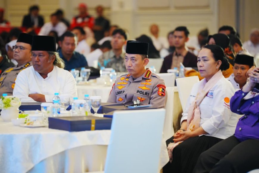 Kapolri Hadiri Buka Puasa KSBSI, Tekankan Soliditas