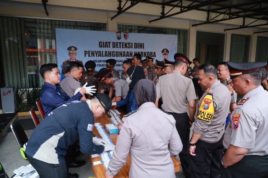 Polres Jember Cek Urine Mendadak bagi Perwira