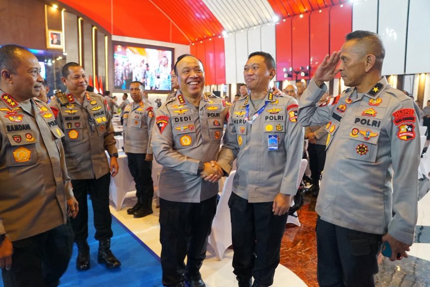 Wakapolri Dorong Brimob Lebih Siap dan Profesional
