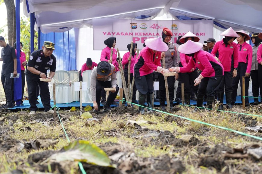 Lahan Kosong Disulap Jadi Sumber Pangan oleh Polres Bojonegoro