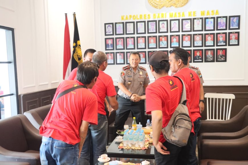 Jogo Jatim Hadirkan Kebersamaan Polisi dan Buruh