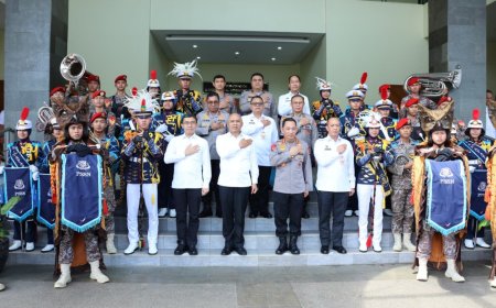 Kapolri Terima Adhi Bhakti Senapati, Perkuat Kerja Sama Siber