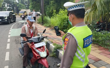 Penegakan Tilang Elektronik Diperkuat dengan ETLE Handheld