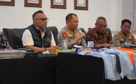 Polisi Tindak Jaringan Penipuan Online di Surabaya