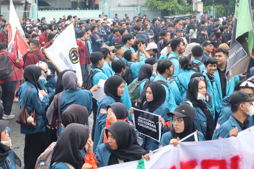Kapolrestabes Surabaya Puji Kedewasaan dalam Aksi