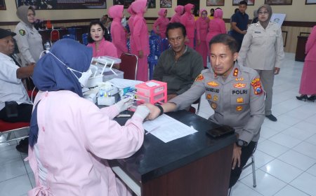 Sambut Hari Bhayangkara, Polres Blitar Kota Berbagi Manfaat bagi Warga